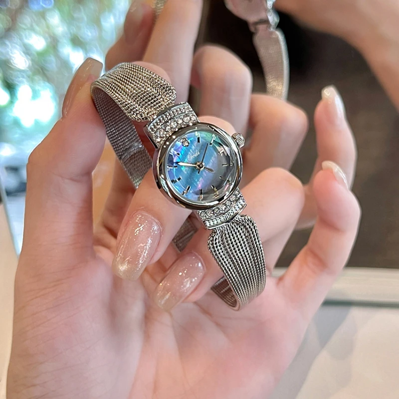 Blue smart watch women's light luxury, exquisite, small and high-value bracelet women's watch
Blue smart watch women's light luxury, exquisite, small and high-value bracelet women's watch