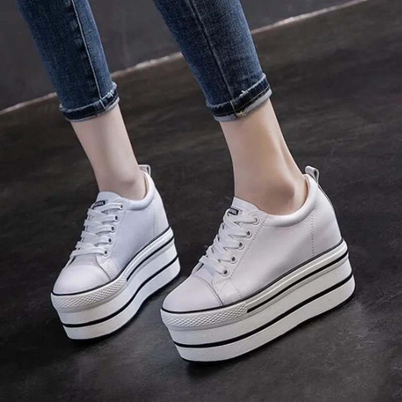 New Luxury Genuine Leather Women Chunky Sneakers Autumn Winter Super High Heels 12cm Woman Platform Shoes Casual Ladies Sneaker
New Luxury Genuine Leather Women Chunky Sneakers Autumn Winter Super High Heels 12cm Woman Platform Shoes Casual Ladies Sneaker