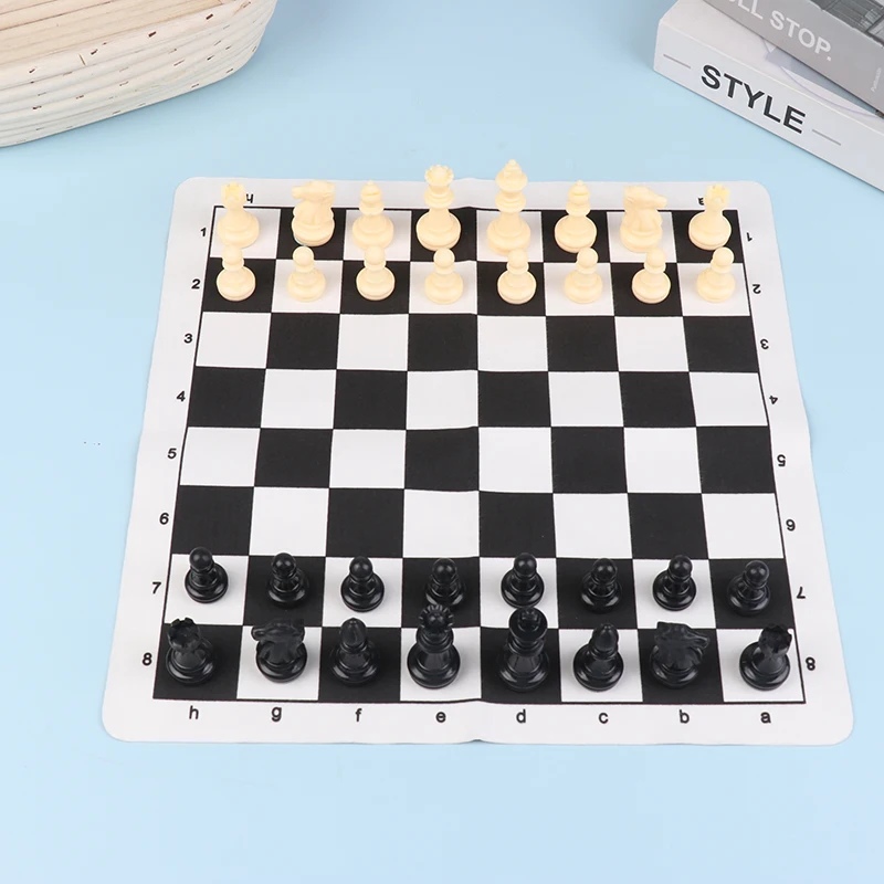 Пластиковые шахматные фигуры с шахматной доской, шахматный набор, 65 мм, игры, средневековые шахматы, набор с шахматной доской 35 см, настольные игры 
Пластиковые шахматные фигуры с шахматной доской, шахматный набор, 65 мм, игры, средневековые шахматы, набор с шахматной доской 35 см, настольные игры