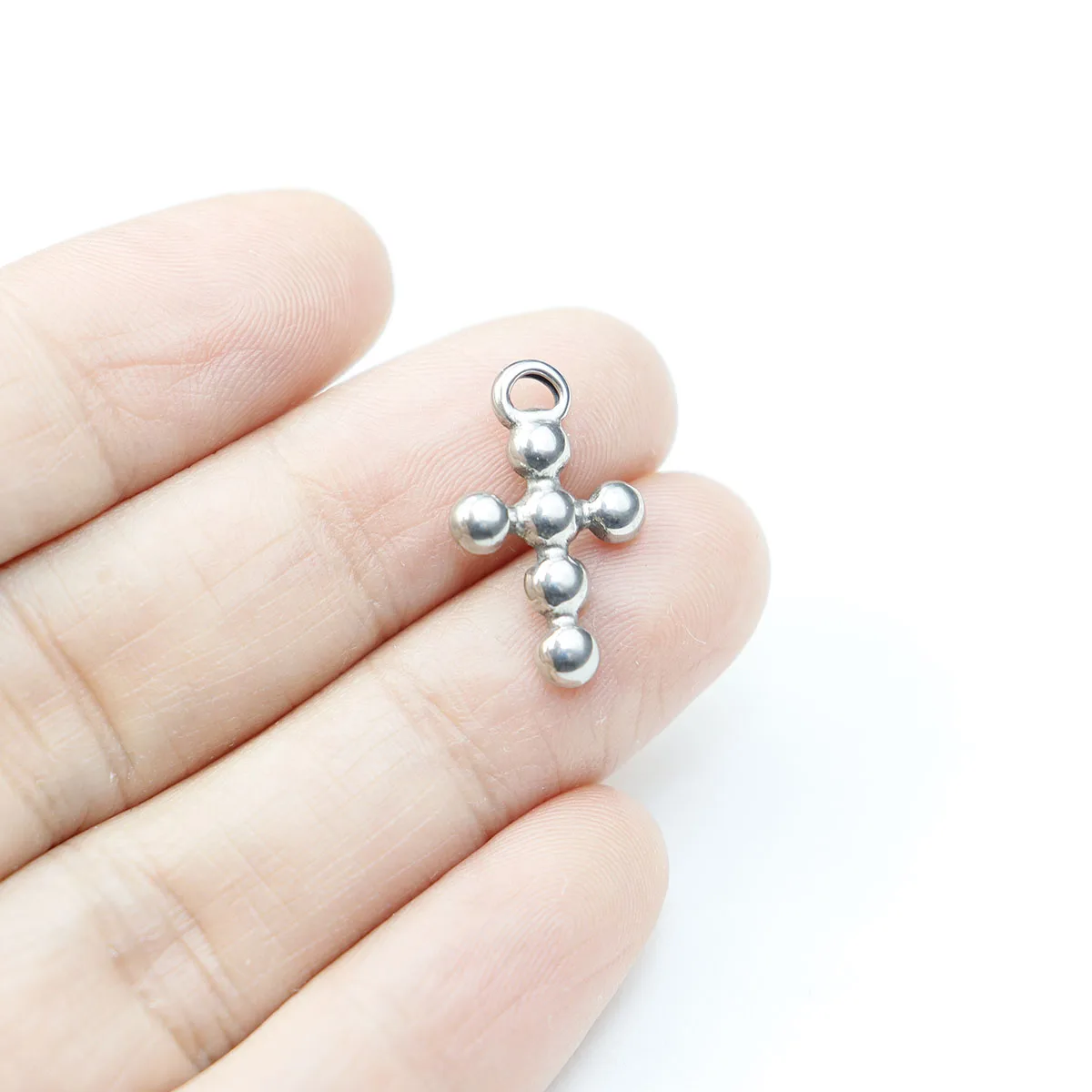 5 шт. 12*19 мм литой крест из нержавеющей стали модные ювелирные аксессуары подвески DIY ручная работа PVD вакуумная пластина водостойкая противоаллергическая
5 шт. 12*19 мм литой крест из нержавеющей стали модные ювелирные аксессуары подвески DIY ручная работа PVD вакуумная пластина водостойкая противоаллергическая