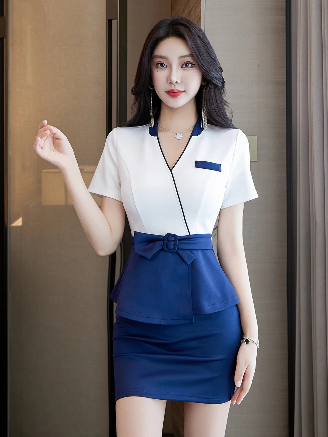 Women's Short Sleeve Work Uniform Set 2026 New Spring Summer Massage Foot Therapy Technician Outfit Professional Spa Uniform
Women's Short Sleeve Work Uniform Set 2026 New Spring Summer Massage Foot Therapy Technician Outfit Professional Spa Uniform