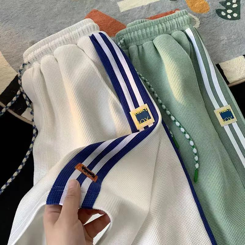 Летние вафельные шорты контрастного цвета, уличная одежда, бермуды, классические баскетбольные брюки на шнурке, повседневные дышащие прямые шорты
Летние вафельные шорты контрастного цвета, уличная одежда, бермуды, классические баскетбольные брюки на шнурке, повседневные дышащие прямые шорты