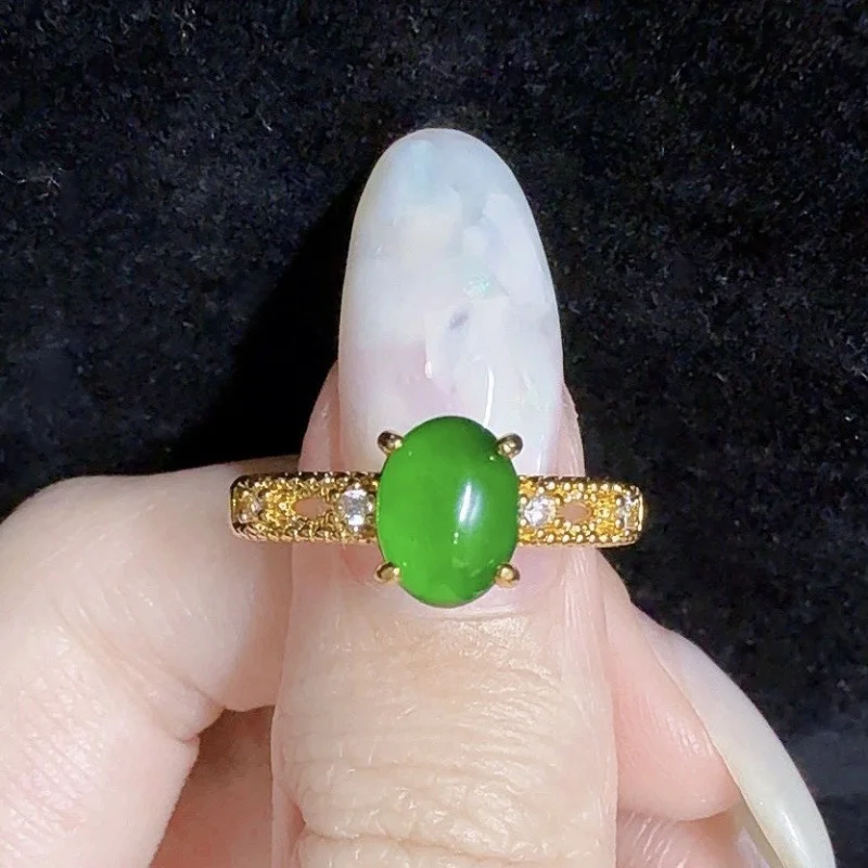 Women's egg-shaped ring made of natural A-grade jadeite, ice-clear and bright green, new Chinese style, popular on live broadcas
Women's egg-shaped ring made of natural A-grade jadeite, ice-clear and bright green, new Chinese style, popular on live broadcas