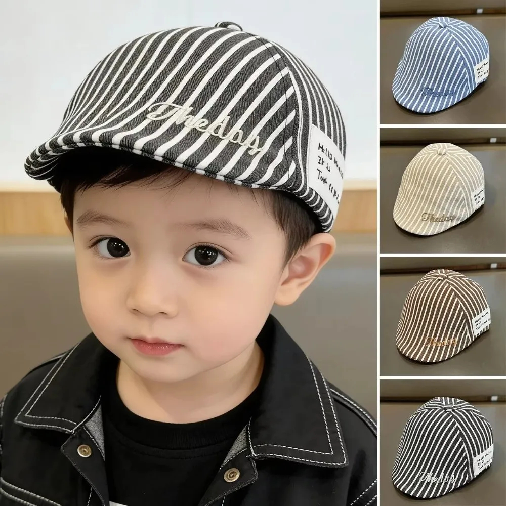 Vintage Baby Beret Hat Letter Embroidery Short Brim Newsboy Cap Adjustable Striped Design Peaked Cap for 5 to 24 Months Baby
Vintage Baby Beret Hat Letter Embroidery Short Brim Newsboy Cap Adjustable Striped Design Peaked Cap for 5 to 24 Months Baby