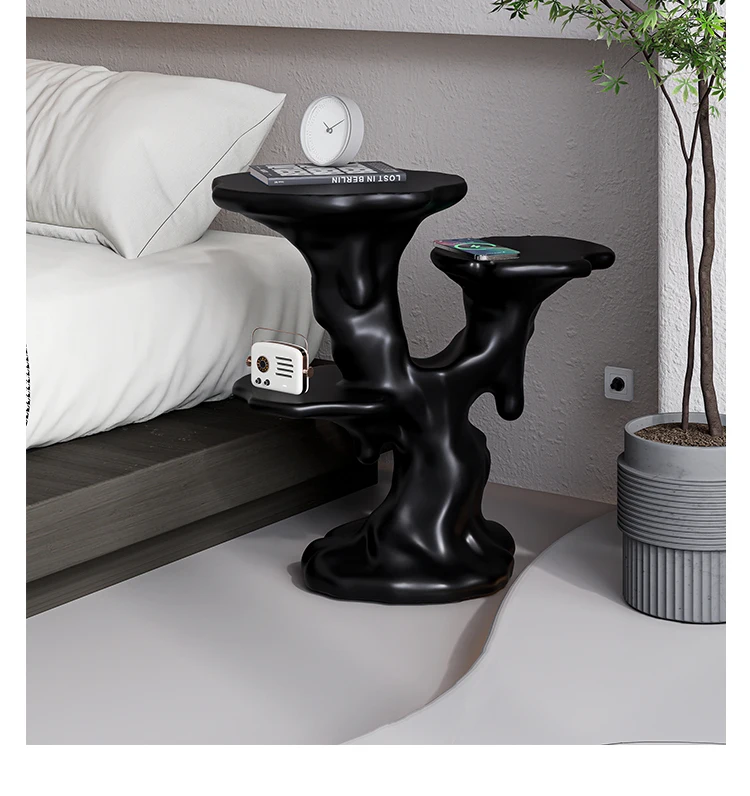 Stalactite black small coffee table living room bedside wireless charging creative light luxury high-end corner table
Stalactite black small coffee table living room bedside wireless charging creative light luxury high-end corner table