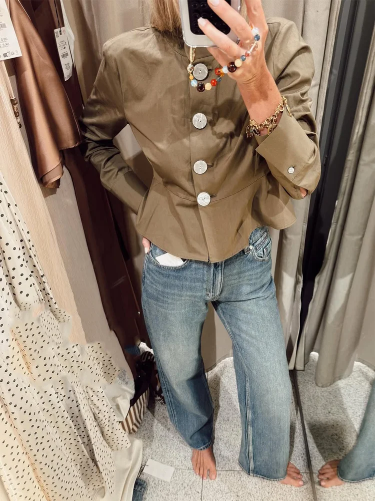 Womens Olive Green Cropped Blazer Stand Collar Large Contrast Button Detail Peplum Hem Fitted Waist Coats Lady Casual Streetwear
Womens Olive Green Cropped Blazer Stand Collar Large Contrast Button Detail Peplum Hem Fitted Waist Coats Lady Casual Streetwear