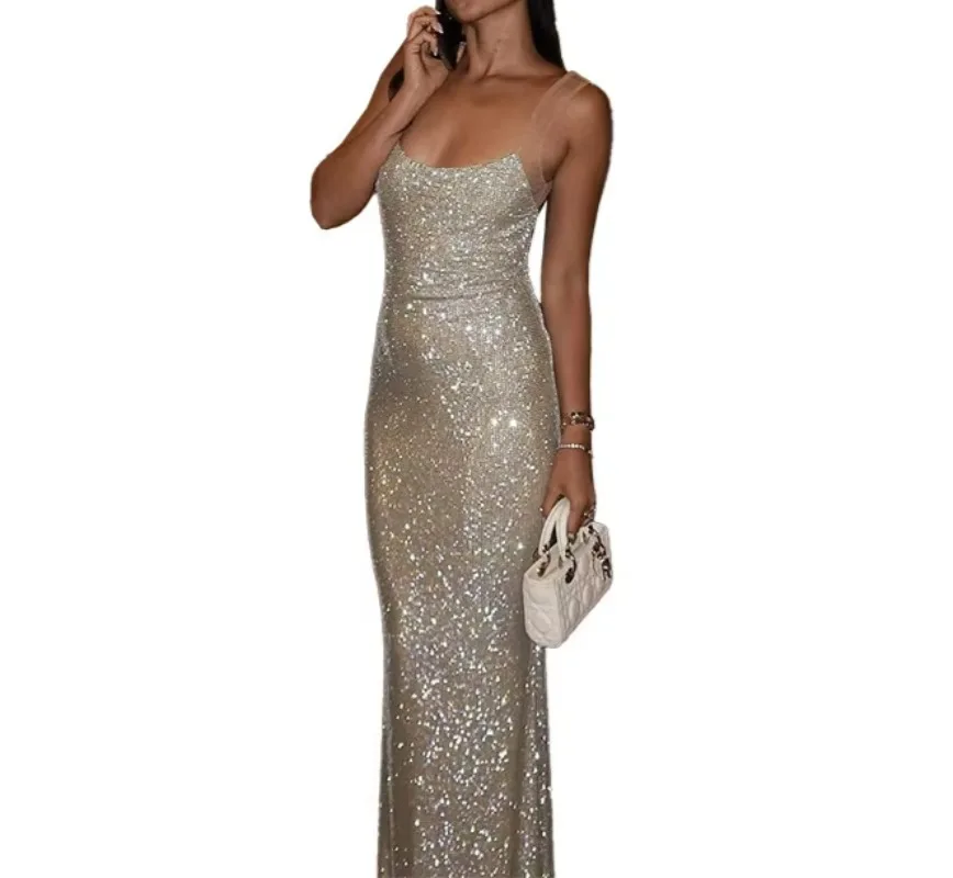 2025 New Casual Sparkle Glitter Nightclub Sexy Party Dress Women's Spaghetti Strap Summer Dress Midi Long Slim Bodycon Dresses
2025 New Casual Sparkle Glitter Nightclub Sexy Party Dress Women's Spaghetti Strap Summer Dress Midi Long Slim Bodycon Dresses