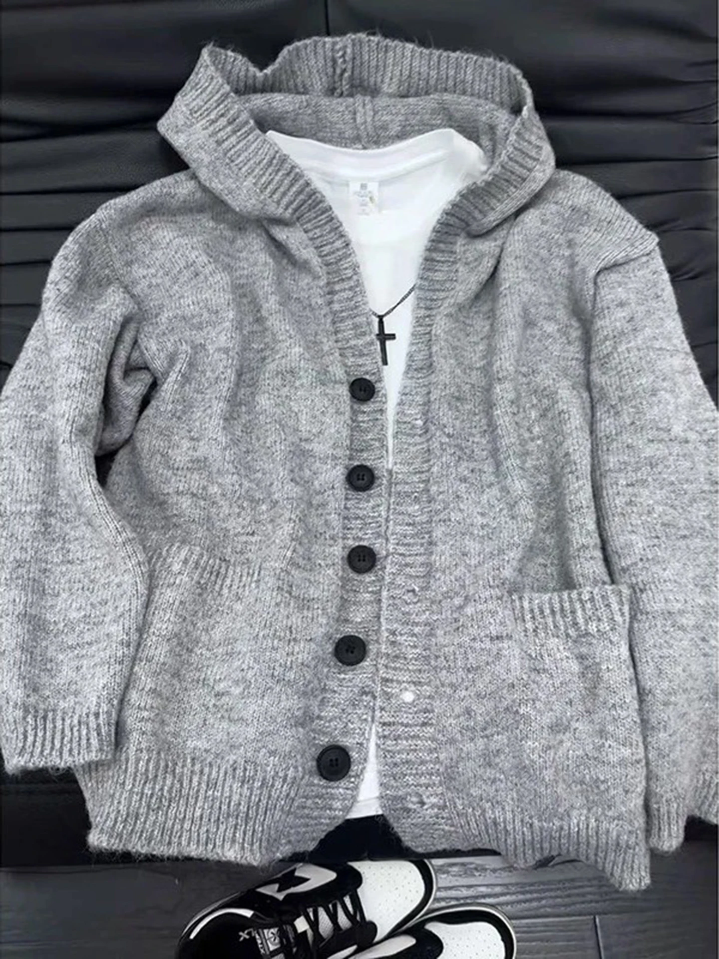 Мужской белый кардиган с капюшоном, свободный крой, для ношения под одеждой, осенний сезон, Cleanfit, премиум-класс, трикотажный
Мужской белый кардиган с капюшоном, свободный крой, для ношения под одеждой, осенний сезон, Cleanfit, премиум-класс, трикотажный