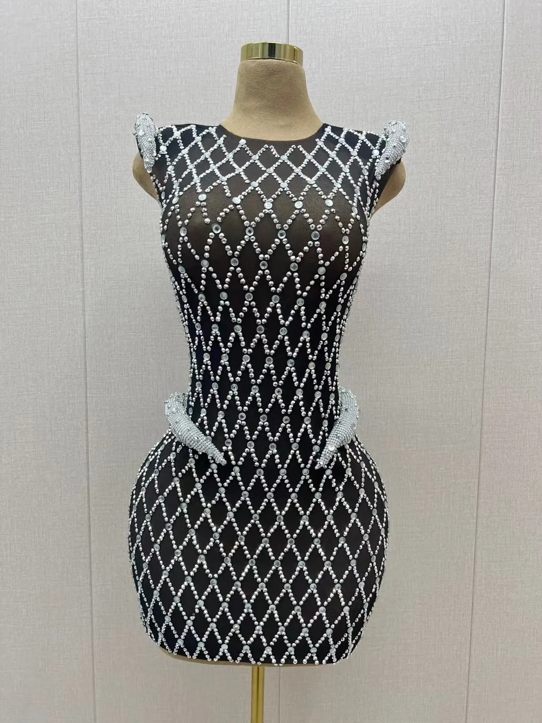 Silver Black Sparkly Crystals Rhinestones Sexransparent Costume Bling Diamonds OutfitParty Celebrate Occasion Wear Lingjiao C089
Silver Black Sparkly Crystals Rhinestones Sexransparent Costume Bling Diamonds OutfitParty Celebrate Occasion Wear Lingjiao C089