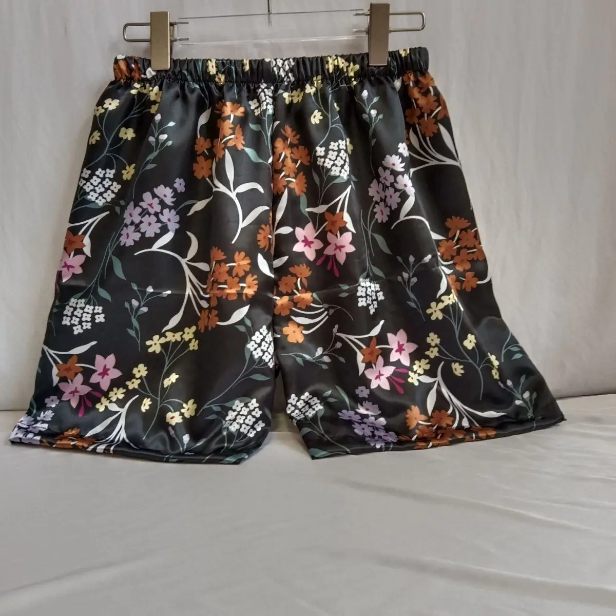 Summer Floral Print Satin Men's Shorts Underwears Male Plus Size Casual Sleeping Bottoms
Summer Floral Print Satin Men's Shorts Underwears Male Plus Size Casual Sleeping Bottoms