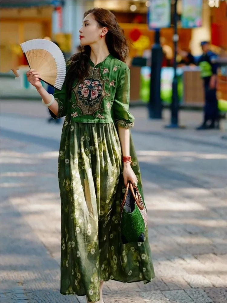 Ethnic and traditional Chinese style pure ramie embroidered printed dress
Ethnic and traditional Chinese style pure ramie embroidered printed dress