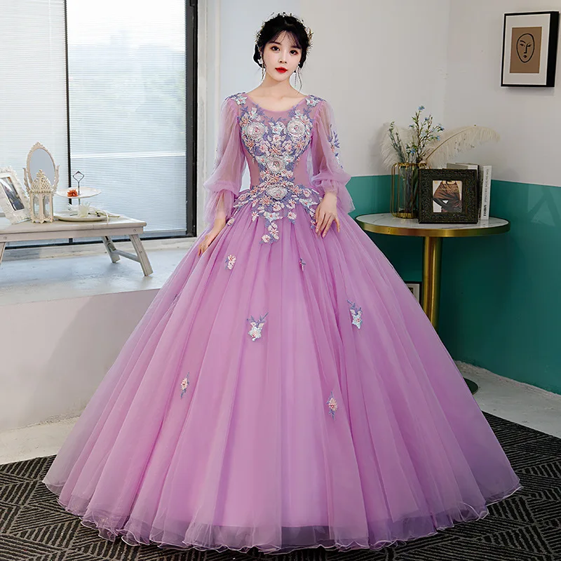 Новое высококачественное фиолетовое платье с пышными рукавами-фонариками, пышная юбка, для выступлений, студенческих художественных экзаменов, вокальных выступлений, для ведущих ежегодных мероприятий, женское
Новое высококачественное фиолетовое платье с пышными рукавами-фонариками, пышная юбка, для выступлений, студенческих художественных экзаменов, вокальных выступлений, для ведущих ежегодных мероприятий, женское