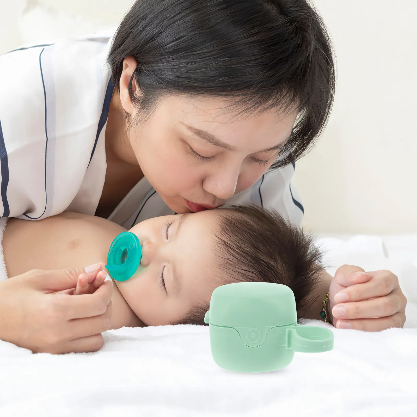 5Pcs Pacifier Holder Box Lightweight Strong Premium Material Pacifier Storage Container for Diaper Bag Travel Home Use Baby
5Pcs Pacifier Holder Box Lightweight Strong Premium Material Pacifier Storage Container for Diaper Bag Travel Home Use Baby