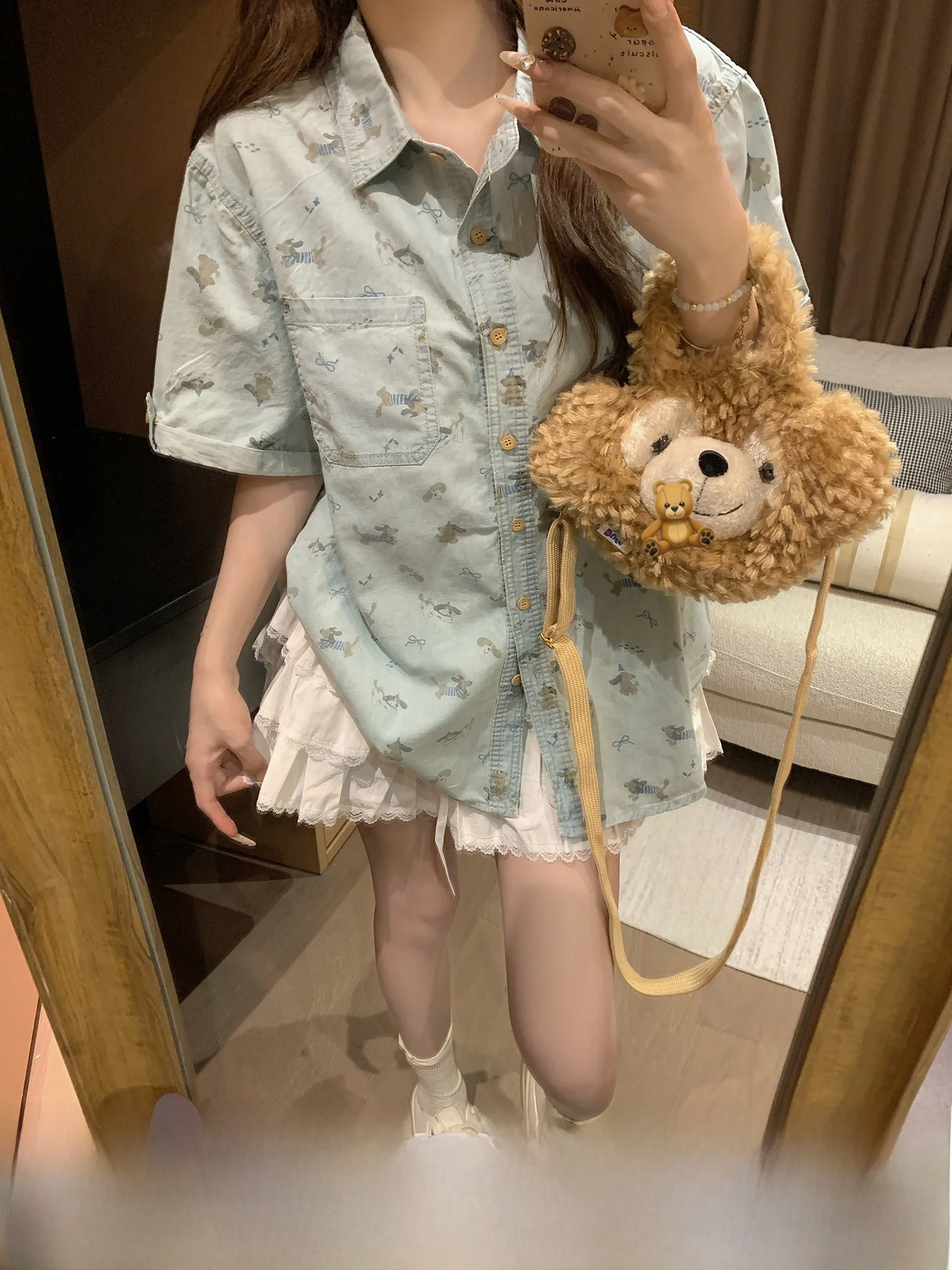Loose Casual Blue Denim Short Sleeve Shirt for Women with Dog Print Sweet Style Multi-Button Neck Summer Thin Shirt
Loose Casual Blue Denim Short Sleeve Shirt for Women with Dog Print Sweet Style Multi-Button Neck Summer Thin Shirt