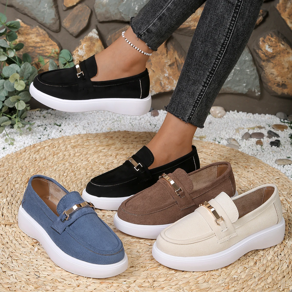 2026 Spring and Autumn New Fashion Women's Metal Decorative Leisure Flat Shoes Lightweight and Comfortable Lok Fu Shoes
2026 Spring and Autumn New Fashion Women's Metal Decorative Leisure Flat Shoes Lightweight and Comfortable Lok Fu Shoes