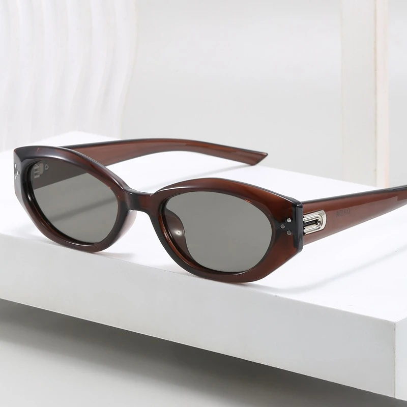 2025 Luxury Cat-Eye Polarized Sunglasses for Women - High-End Frame UV400 Fashion Shades Trendy Chic
2025 Luxury Cat-Eye Polarized Sunglasses for Women - High-End Frame UV400 Fashion Shades Trendy Chic