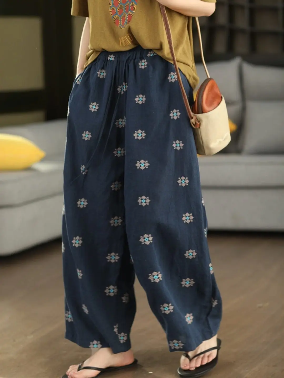 Loose High Waist Wide Leg Pants plus Size Casual Summer Korean Style Women's Fashion Slimming Age-Defying Pants
Loose High Waist Wide Leg Pants plus Size Casual Summer Korean Style Women's Fashion Slimming Age-Defying Pants