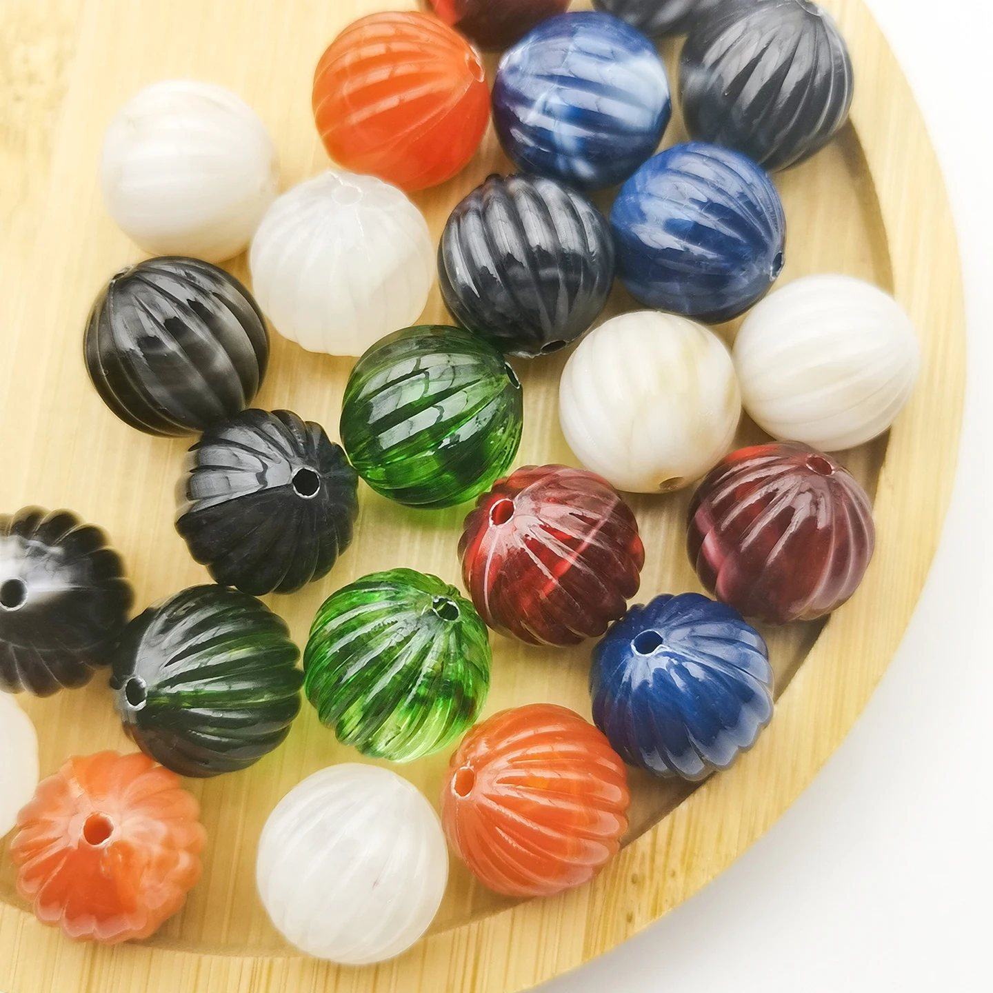 Acrylic Pumpkin Beads Striped Loose Beads DIY Handmade Material Jewelry Accessories Spacer Beads for Fashion Crafts
Acrylic Pumpkin Beads Striped Loose Beads DIY Handmade Material Jewelry Accessories Spacer Beads for Fashion Crafts