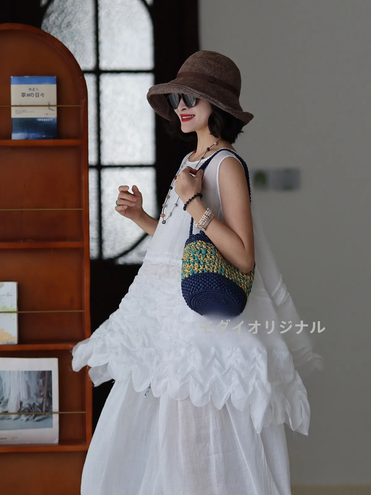Moadai Original Women's Spring Summer New Design Versatile Flax Sleeveless 3D Embroidery Craft Vest Loose Fit Mid-Length
Moadai Original Women's Spring Summer New Design Versatile Flax Sleeveless 3D Embroidery Craft Vest Loose Fit Mid-Length