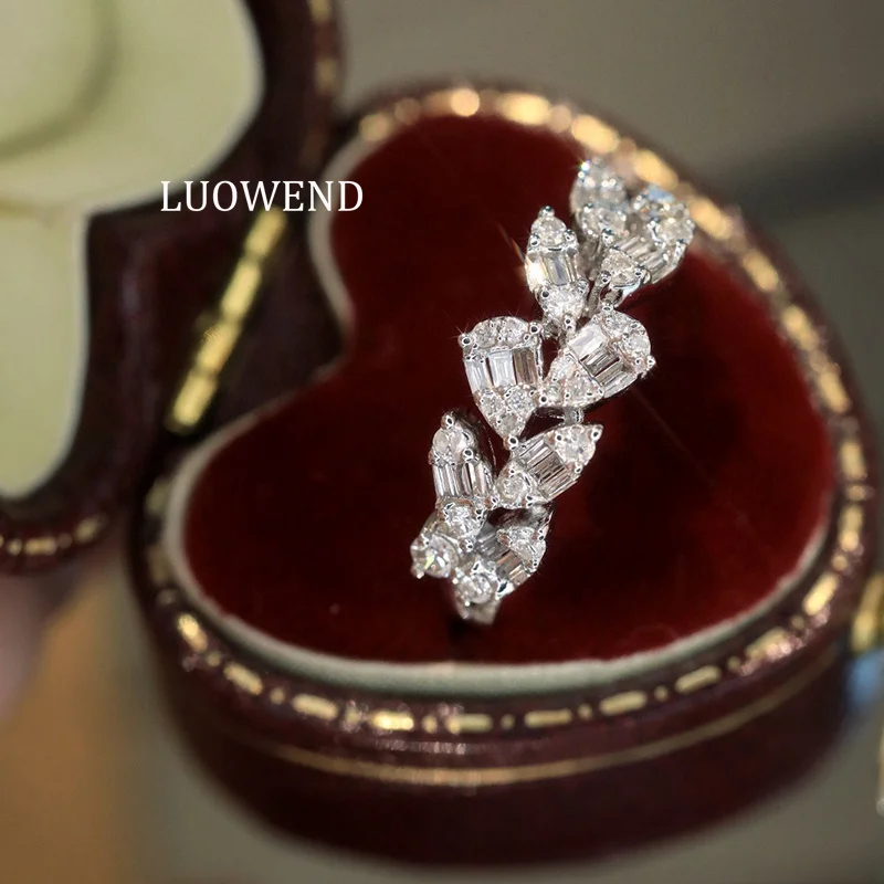 Кольца LUOWEND из 100% белого золота 18 карат, 0,45 карата, обручальное кольцо с натуральным бриллиантом для женщин, элегантный стиль, высокие свадебные украшения
Кольца LUOWEND из 100% белого золота 18 карат, 0,45 карата, обручальное кольцо с натуральным бриллиантом для женщин, элегантный стиль, высокие свадебные украшения