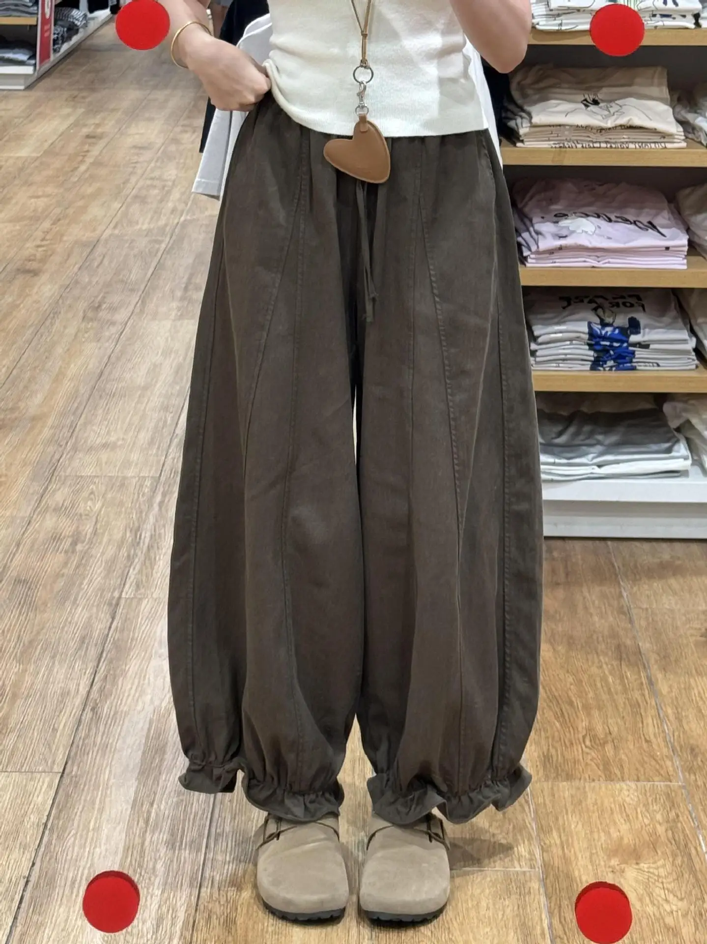High Waisted Flower Bud Wide Leg Casual Pants for Women 2026 Autumn New Casual Loose Nine Inch Lantern Pants
High Waisted Flower Bud Wide Leg Casual Pants for Women 2026 Autumn New Casual Loose Nine Inch Lantern Pants