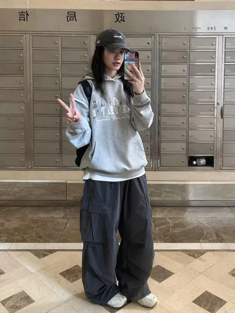 Женская вязаная толстовка с капюшоном и вышивкой, винтажная куртка для пар в уличном стиле, осенне-зимняя новинка, повседневная верхняя одежда
Женская вязаная толстовка с капюшоном и вышивкой, винтажная куртка для пар в уличном стиле, осенне-зимняя новинка, повседневная верхняя одежда