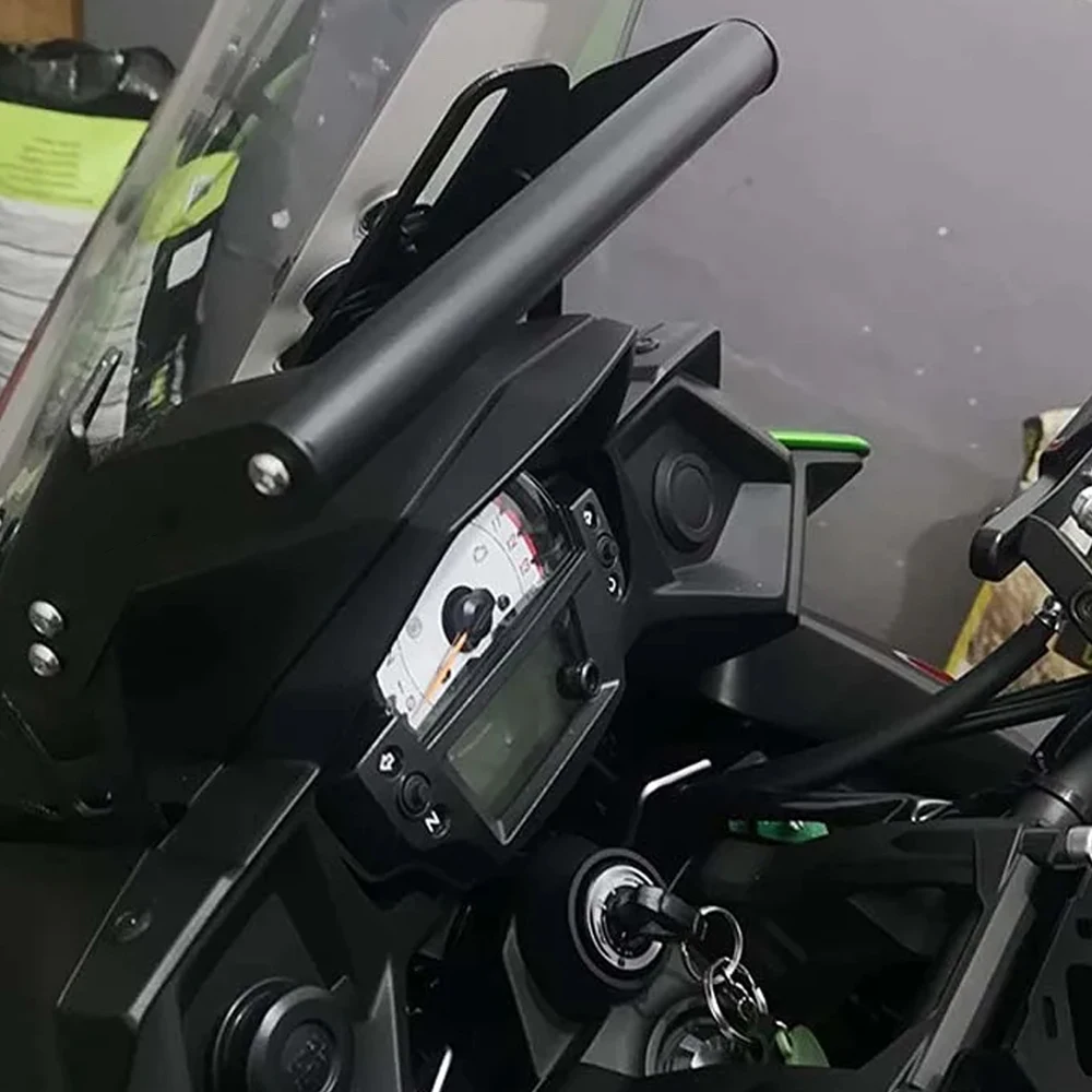 For Kawasaki Versys 650 KLE650 Versys650 KLE 2015-2023 Motorcycle Accessories Mobile Phone Holder Rechargeable Navigation Stand
For Kawasaki Versys 650 KLE650 Versys650 KLE 2015-2023 Motorcycle Accessories Mobile Phone Holder Rechargeable Navigation Stand