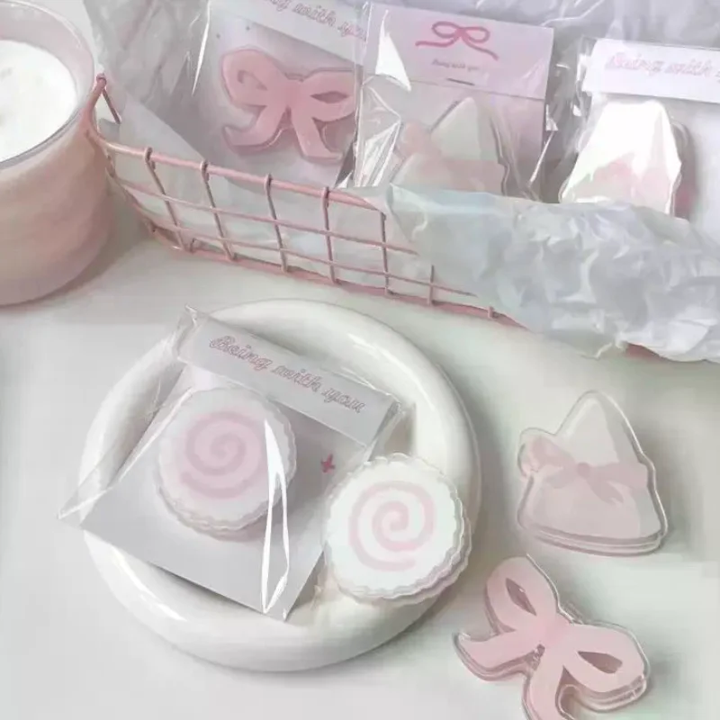 1/3pcs Cute Fish Cake Acrylic PP Clip Snack Sealing Clips Notebook Memo Clips File Clips Photo Wall Decor Gift Decoration Clip
1/3pcs Cute Fish Cake Acrylic PP Clip Snack Sealing Clips Notebook Memo Clips File Clips Photo Wall Decor Gift Decoration Clip