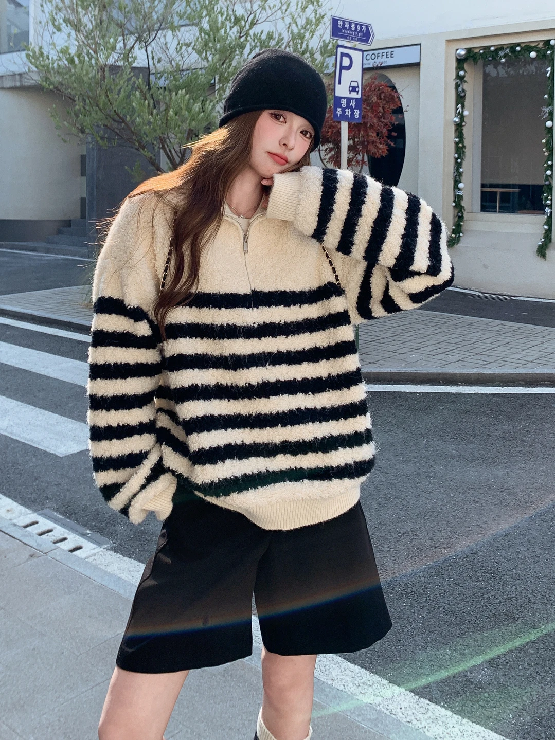 Color Block Striped Half Zip Thickened Knitted Sweater Women's Spring Autumn Casual Loose Knitwear Fashion Simple Style
Color Block Striped Half Zip Thickened Knitted Sweater Women's Spring Autumn Casual Loose Knitwear Fashion Simple Style