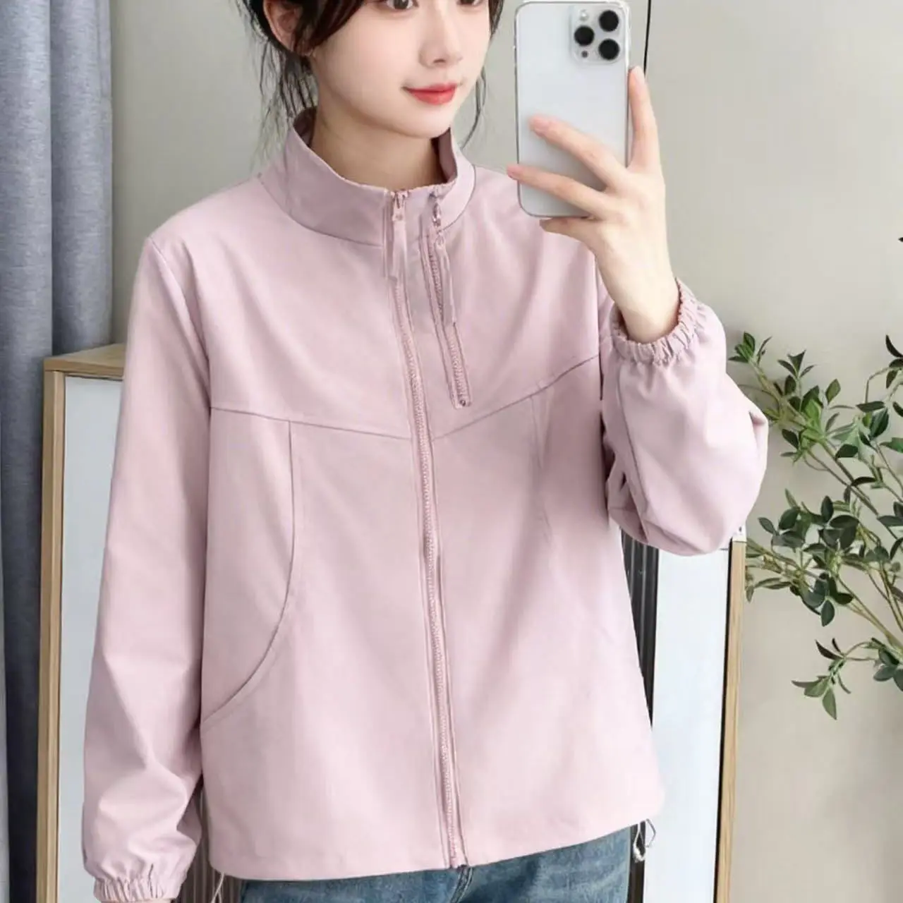 Casual Zipper Women Short 2026 Spring Autumn New Windbreaker Coat Loose Joker Outerwear Ins Fashion Overwear Ladies Tops
Casual Zipper Women Short 2026 Spring Autumn New Windbreaker Coat Loose Joker Outerwear Ins Fashion Overwear Ladies Tops