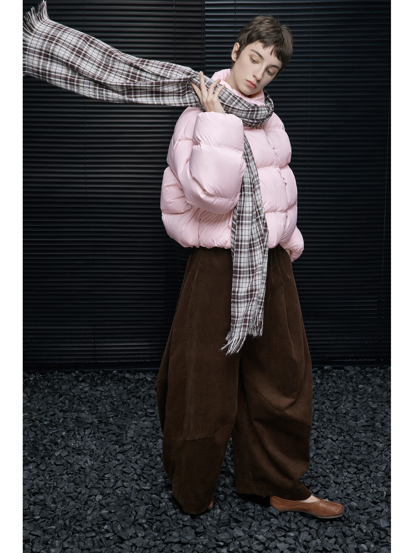 Pink ort Stand Collar down Jaet Women's Thiened Warm Simple Faionable Winter New Arrival Street Sle Nylon 90% down
Pink ort Stand Collar down Jaet Women's Thiened Warm Simple Faionable Winter New Arrival Street Sle Nylon 90% down