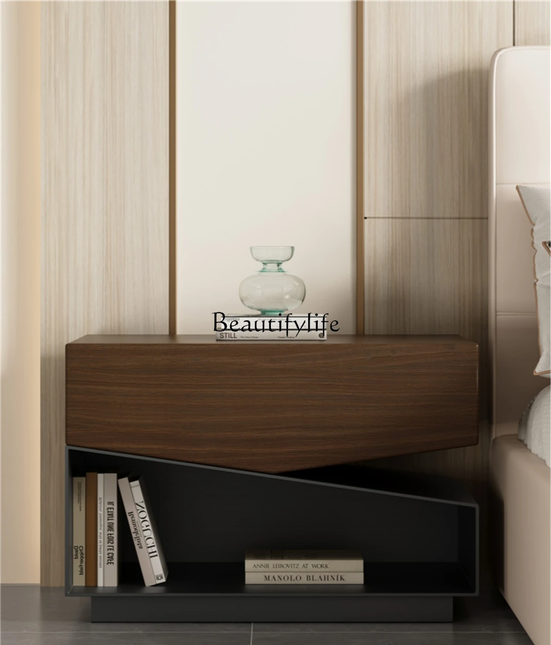Italian light luxury minimalist solid wood bedside table modern simple bedside locker
Italian light luxury minimalist solid wood bedside table modern simple bedside locker