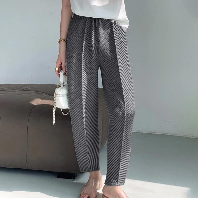 Top quality ISSEYS MIYAKES fish scale pattern design loose casual pants stretch elastic waist multicolor skinny
Top quality ISSEYS MIYAKES fish scale pattern design loose casual pants stretch elastic waist multicolor skinny