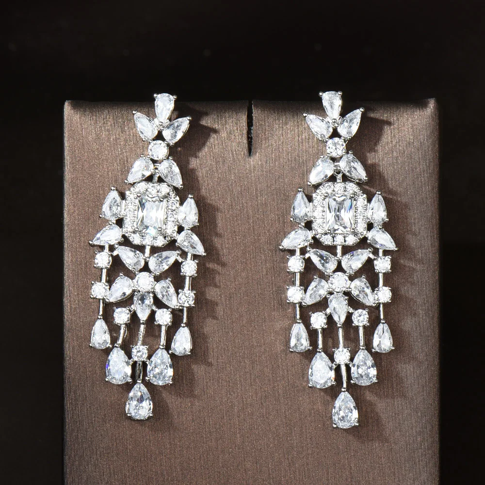 HIBRIDE Elegant Leaf Design Cubic Zirconia Drop Earrings for Women Bridal Wedding White Color Earrings Fashion Jewelry E-1052
HIBRIDE Elegant Leaf Design Cubic Zirconia Drop Earrings for Women Bridal Wedding White Color Earrings Fashion Jewelry E-1052
