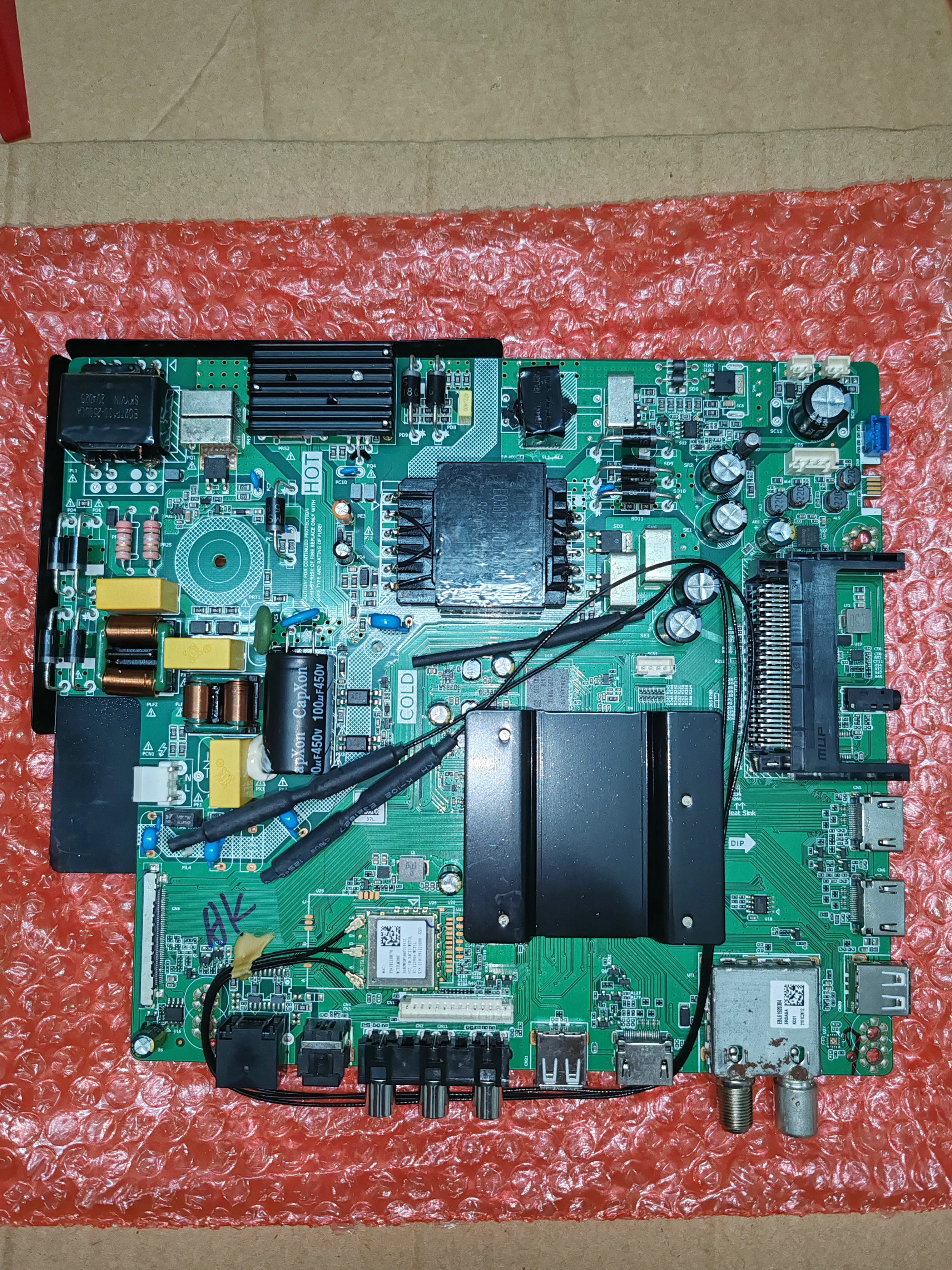 P150-2874V6.0 EBL61920304 4k WiFi Physical photo of network TV motherboard webos system for 120v-135v 590mA
P150-2874V6.0 EBL61920304 4k WiFi Physical photo of network TV motherboard webos system for 120v-135v 590mA