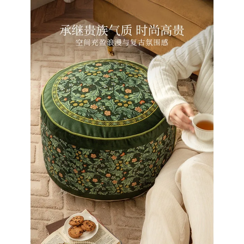 Fanju attitude green barren American heightened pier futon retro light luxury lazy sofa tatami casual pedal
Fanju attitude green barren American heightened pier futon retro light luxury lazy sofa tatami casual pedal