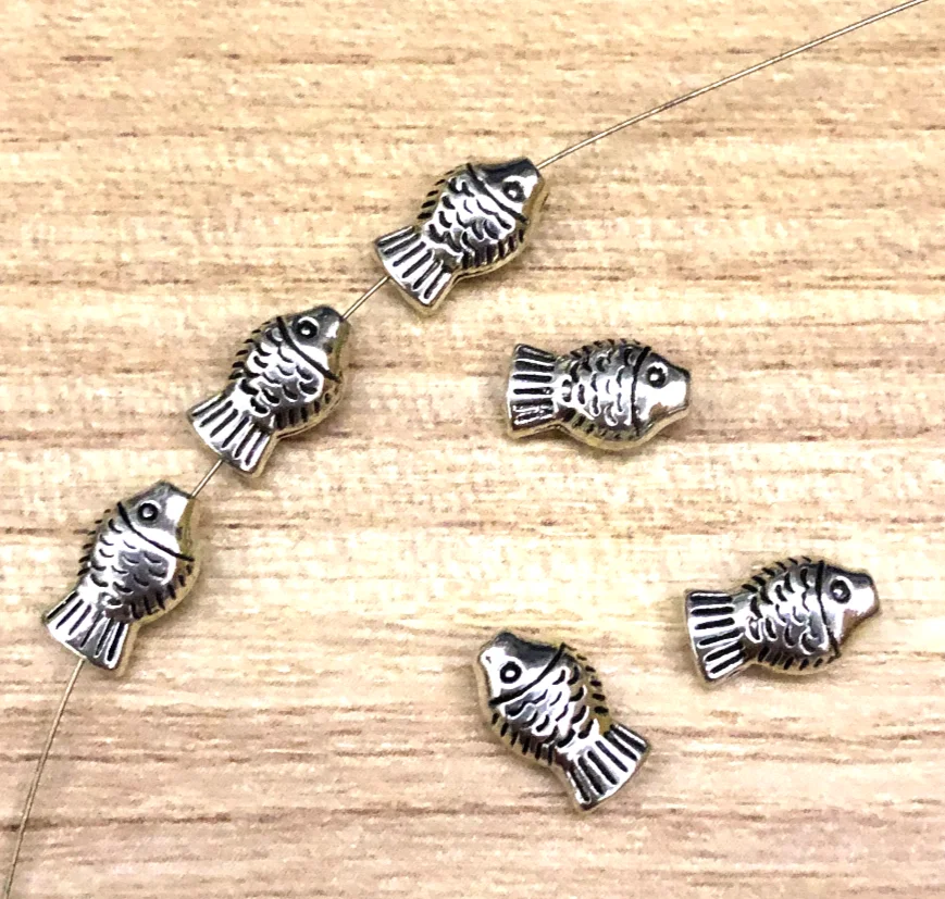 50pcs 8.5*5mm, hole 0.8mm Lovely fish design spacer beads for handmade accessories DIY jewelry Zinc alloy metal HWCH0132
50pcs 8.5*5mm, hole 0.8mm Lovely fish design spacer beads for handmade accessories DIY jewelry Zinc alloy metal HWCH0132