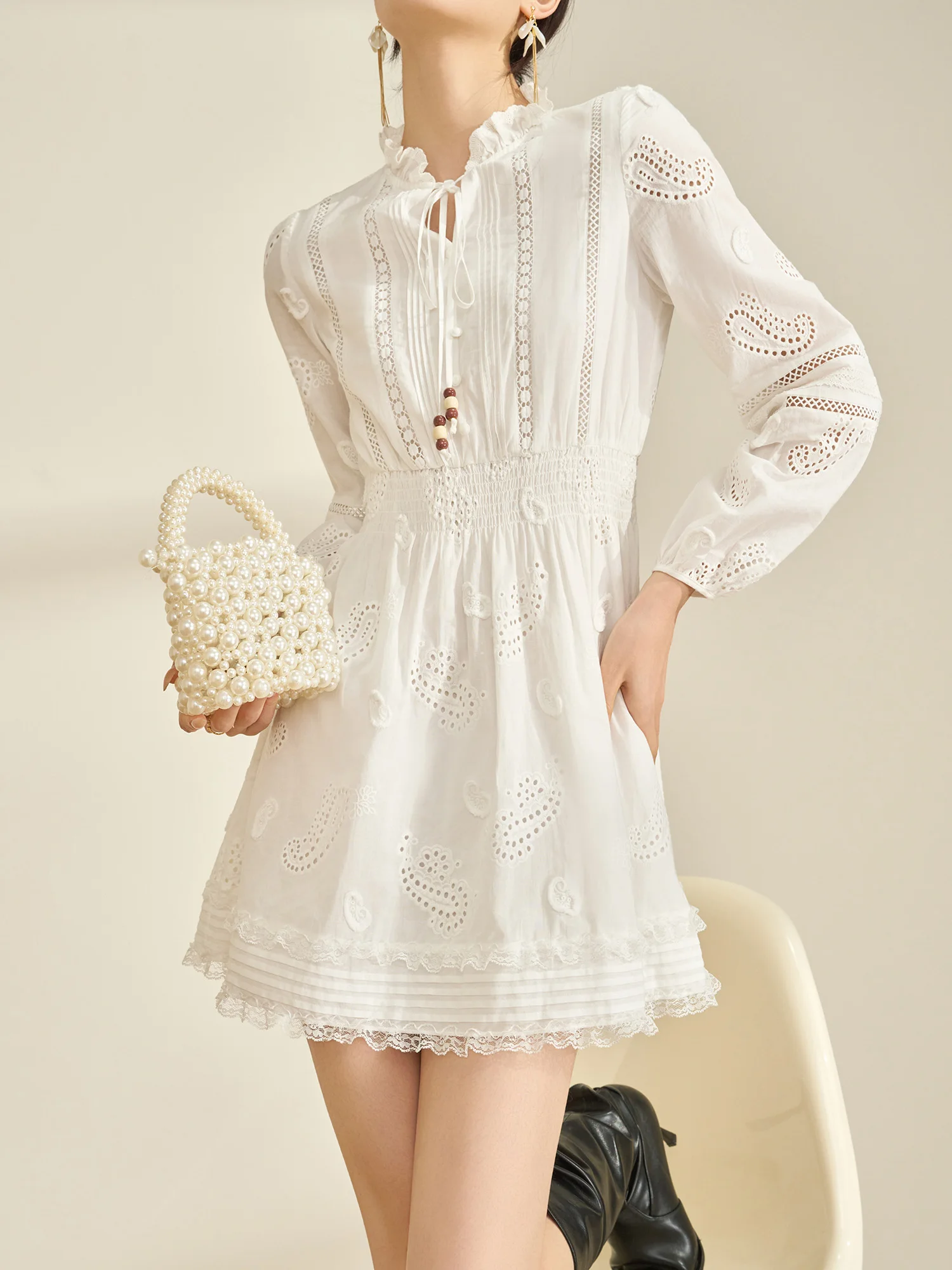 Новая женская весенняя юбка А-силуэта с вырезами, белая, с длинными рукавами, свободного кроя, для повседневной носки, из полиэстера.
Новая женская весенняя юбка А-силуэта с вырезами, белая, с длинными рукавами, свободного кроя, для повседневной носки, из полиэстера.