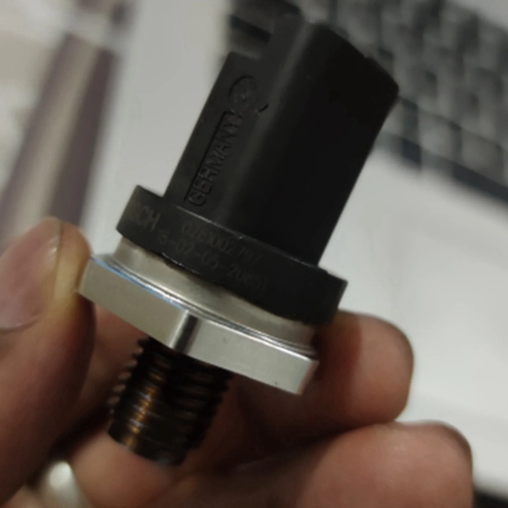 4X Fuel Rail Pressure Sensor Pressure Relief Valve Fuel Rail Sensor Transducer For 0281002797 0281006507-T61C
4X Fuel Rail Pressure Sensor Pressure Relief Valve Fuel Rail Sensor Transducer For 0281002797 0281006507-T61C