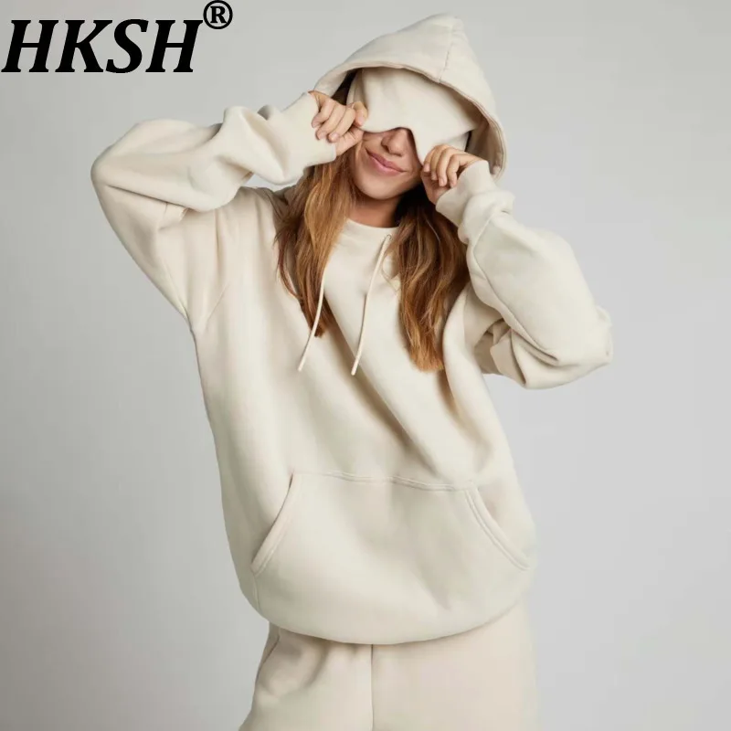 HKSH Autumn Winter New Women Casual Two Pieces Set Pullover Hooded Eye Mask Sweatshirt Elastic Waisted Solid Color Pants HK17588
HKSH Autumn Winter New Women Casual Two Pieces Set Pullover Hooded Eye Mask Sweatshirt Elastic Waisted Solid Color Pants HK17588