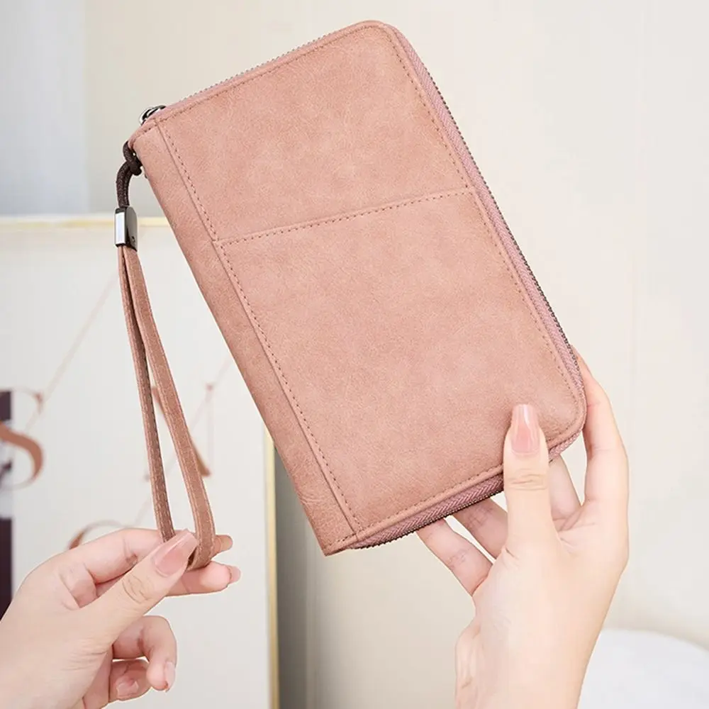 PU Leather Passport Clip Wallet RFID Blocking Anti-Theft Travel Document Bag Wear-Resistant Large Capacity
PU Leather Passport Clip Wallet RFID Blocking Anti-Theft Travel Document Bag Wear-Resistant Large Capacity