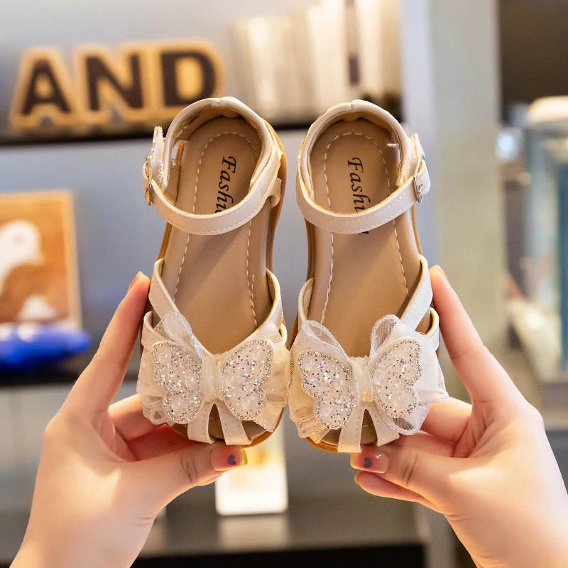 Fashion Girls Sandals with Bow-knot Rhinestone Sequined Soft Kids Summer Shoes Cut-outs Hollow Breathable Toe-covered Sweet Cute
Fashion Girls Sandals with Bow-knot Rhinestone Sequined Soft Kids Summer Shoes Cut-outs Hollow Breathable Toe-covered Sweet Cute
