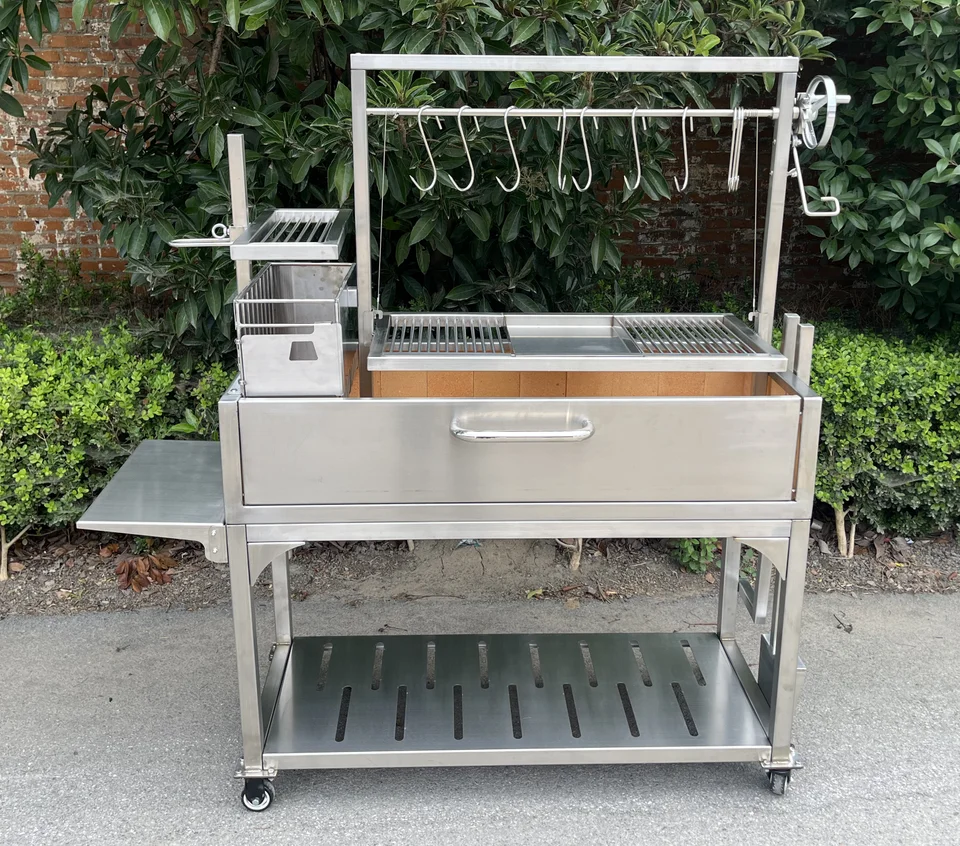 Barbecue Wood Argentina Grill Santa Maria Style for Camping
Barbecue Wood Argentina Grill Santa Maria Style for Camping