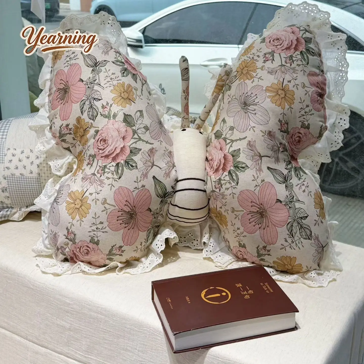 Cotton Linen Double-Layer Yarn Butterfly Waist Pillow Cushion Sofa Cushion
Cotton Linen Double-Layer Yarn Butterfly Waist Pillow Cushion Sofa Cushion