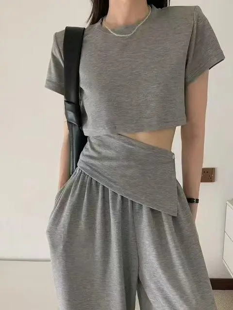 Korean Style Anti-Aging Summer New Design Short Sleeve T-Shirt High Waist Wide Leg Pants Women's Two-Piece Set Casual Sportswear
Korean Style Anti-Aging Summer New Design Short Sleeve T-Shirt High Waist Wide Leg Pants Women's Two-Piece Set Casual Sportswear