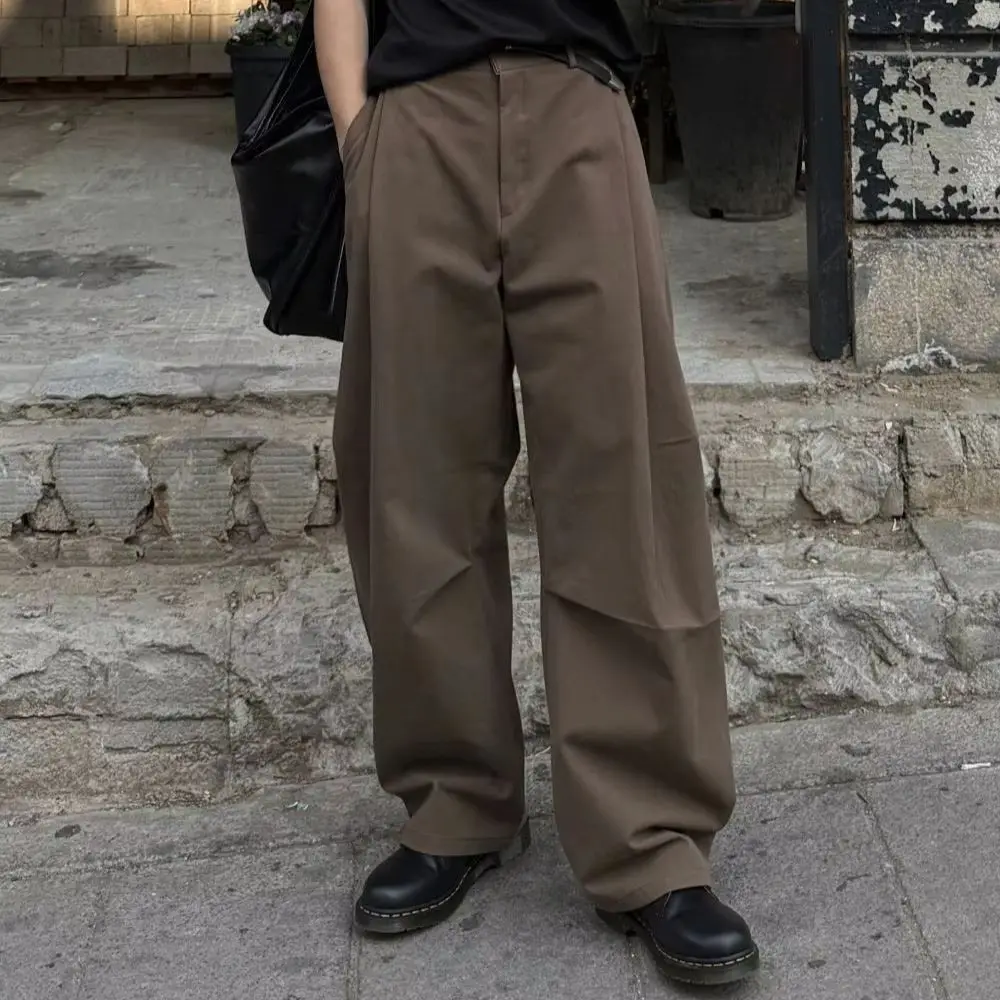 Pleated Drape Wide-Leg Casual Pants for Men: Breathable, Drapey, Comfortable Straight-Leg Trousers for Summer—Simple and Commute
Pleated Drape Wide-Leg Casual Pants for Men: Breathable, Drapey, Comfortable Straight-Leg Trousers for Summer—Simple and Commute