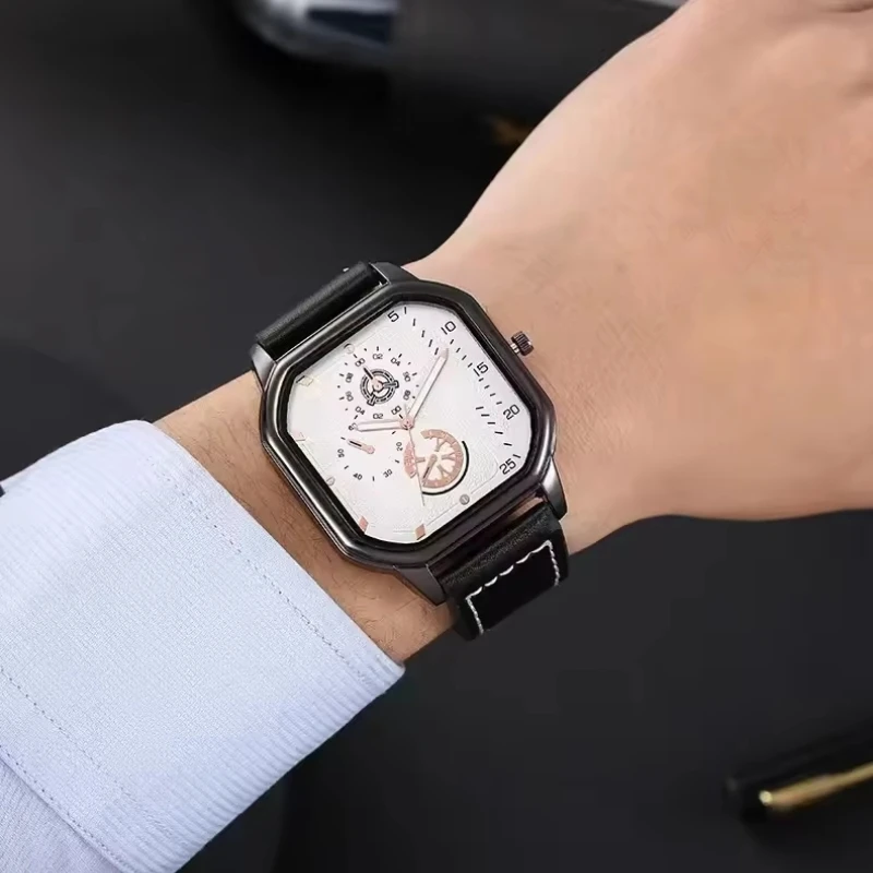 Новые кварцевые часы в стиле ретро с кожаным ремнем, часы для пар, простой индивидуальный стиль Харадзюку для студентов, мужчин и женщин
Новые кварцевые часы в стиле ретро с кожаным ремнем, часы для пар, простой индивидуальный стиль Харадзюку для студентов, мужчин и женщин