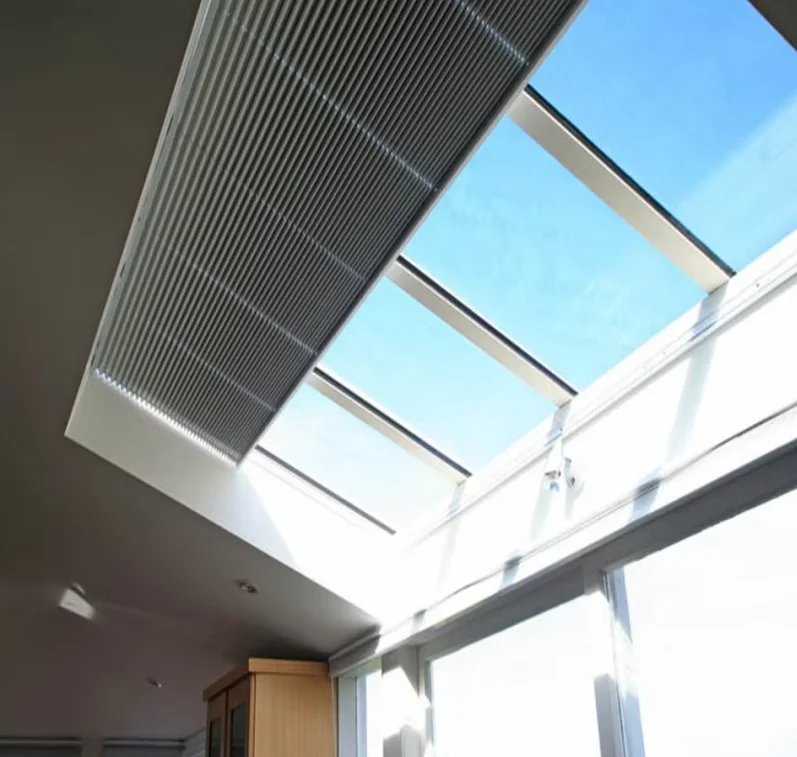 Skylight Blinds Thermal Insulated Blind Roof Lanterns Ceiling Curtain In Solar Power Smart Or Manual Blackout / Light Filtering
Skylight Blinds Thermal Insulated Blind Roof Lanterns Ceiling Curtain In Solar Power Smart Or Manual Blackout / Light Filtering