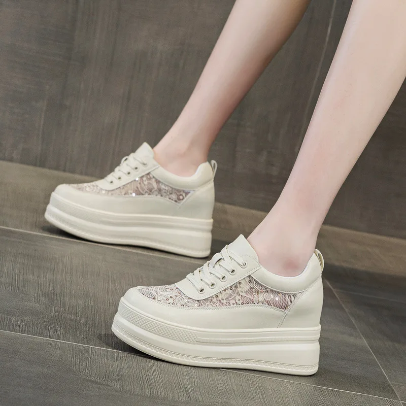 New Spring Flying Woven Shoes Korean Casual Student Versatile Lace-Up Mesh Women's Shoes Forrest Gump Shoes For Women Fashion
New Spring Flying Woven Shoes Korean Casual Student Versatile Lace-Up Mesh Women's Shoes Forrest Gump Shoes For Women Fashion