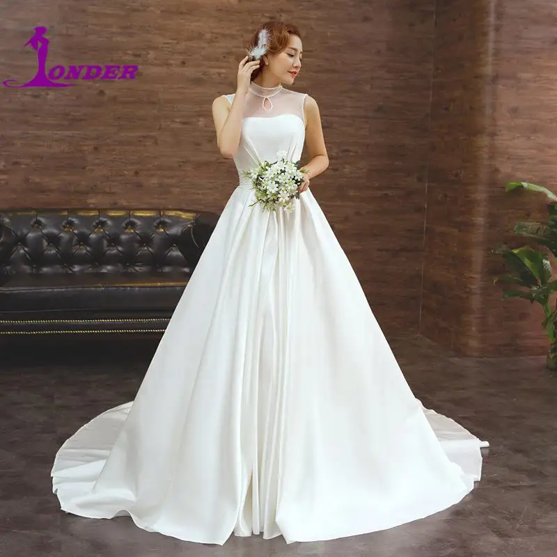 Vintage Backless Lustrous Satin Wedding Dresses Simple Sleeveless Vestidos Novias Boda With Small Train Wedding Ball Gown
Vintage Backless Lustrous Satin Wedding Dresses Simple Sleeveless Vestidos Novias Boda With Small Train Wedding Ball Gown